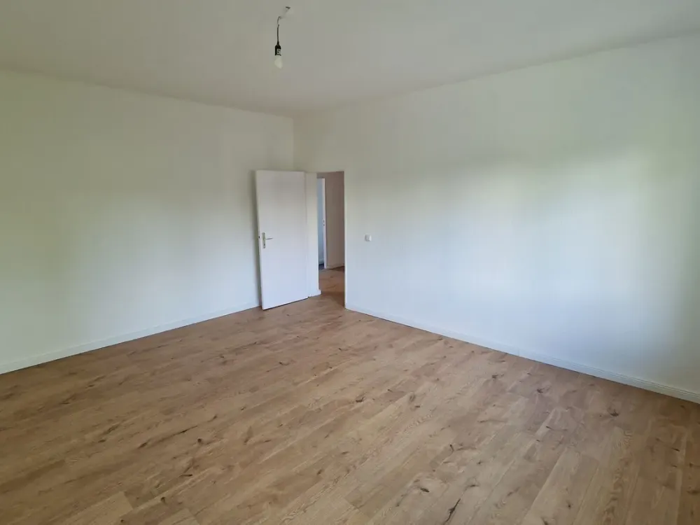 Helle 3-Zimmer-Wohnung mit Balkon in Berlin-Wedding