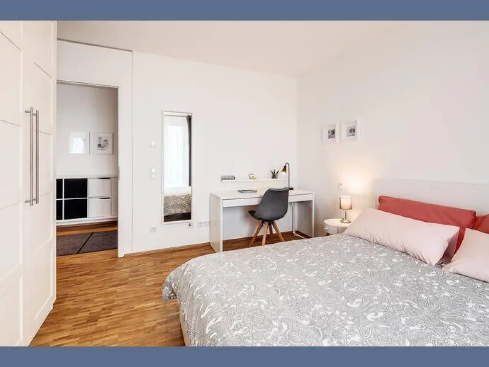 Möbliert: Möblierte 2-Zimmer Wohnung in Altperlach