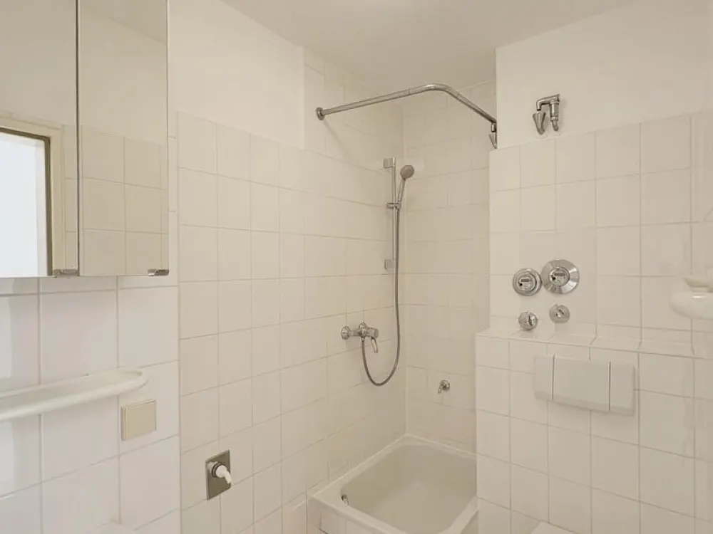 Renoviertes 1-Zimmer-Apartment mit Balkon & guter Anbindung in Alt-Fechenheim