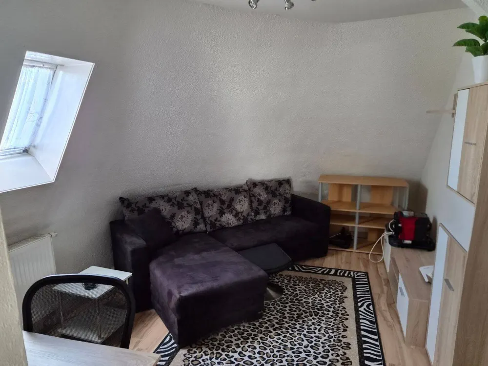 44m² 3 Zimmer Dachgeschoss-Wohnung in Karlsruhe-Neureut