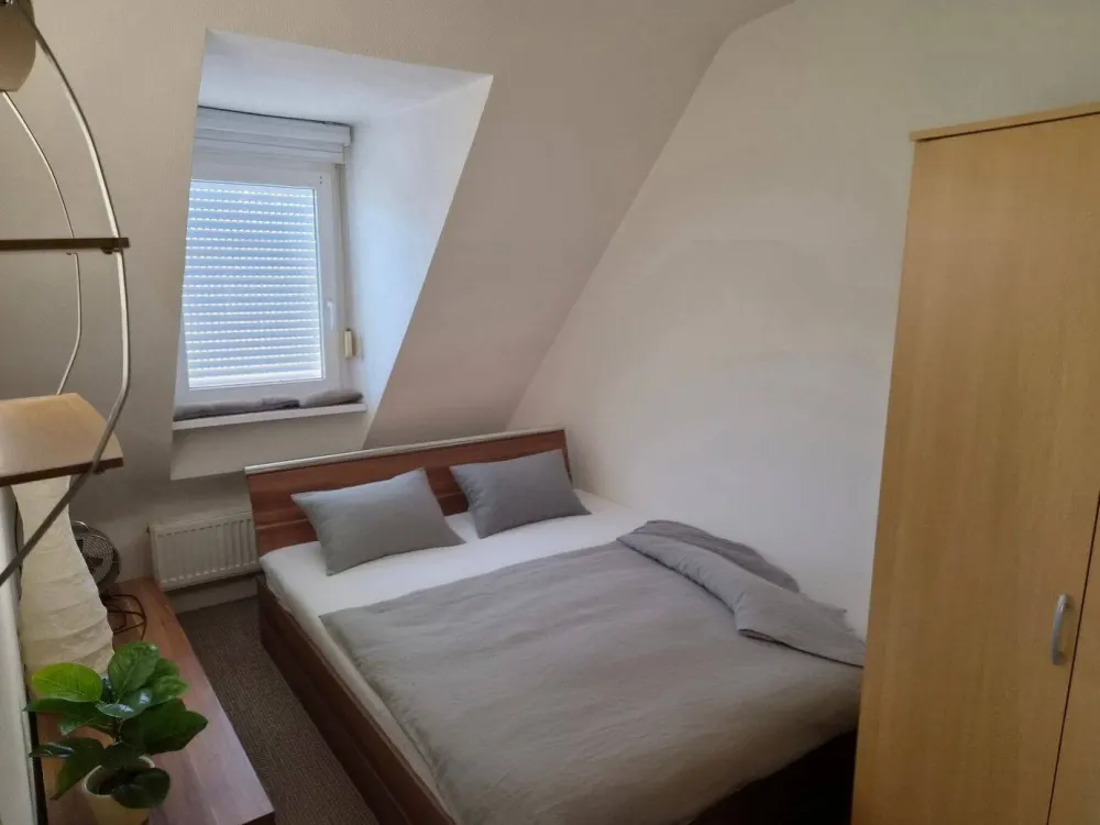44m² 3 Zimmer Dachgeschoss-Wohnung in Karlsruhe-Neureut