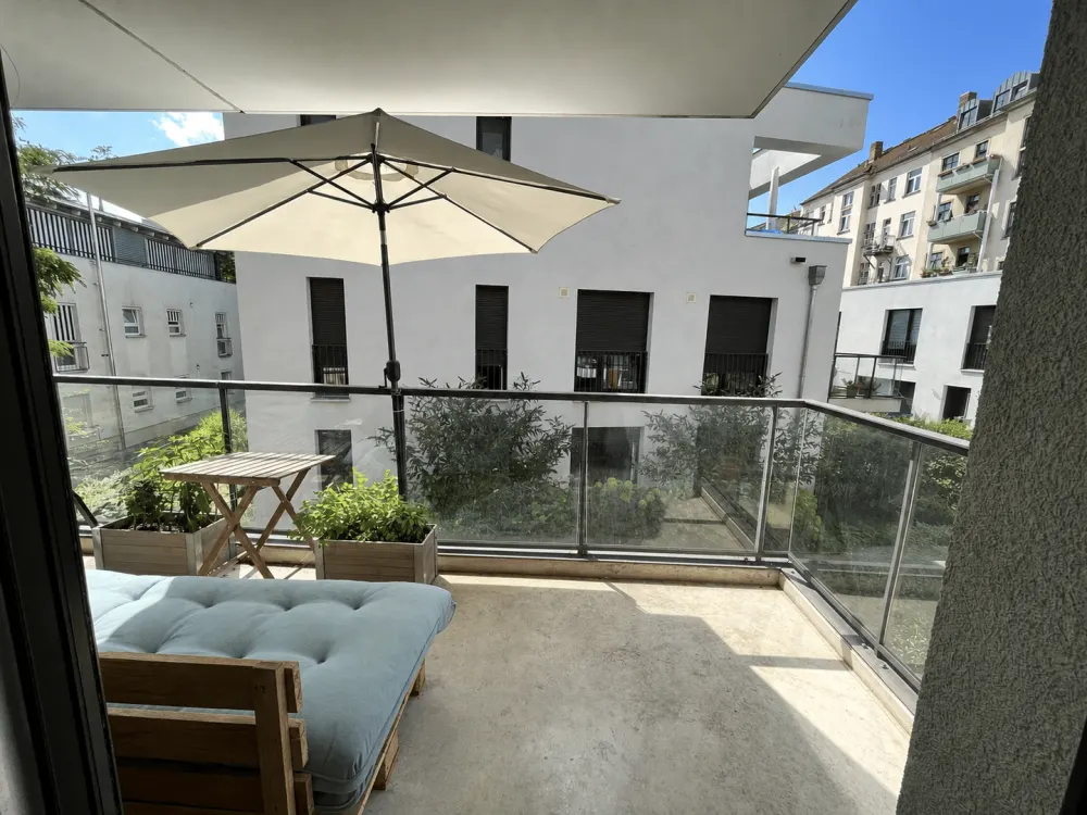 Modern 3-Room Apartment with Balcony, Fitted Kitchen & Underfloor Heating