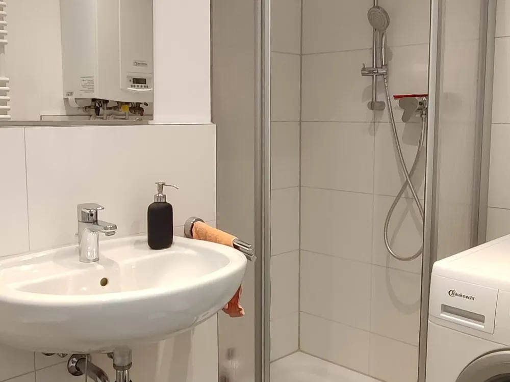 Da will ich wohnen! Tolle 1 Zimmerwohnung mit Balkon, ganz nah an der Burg!