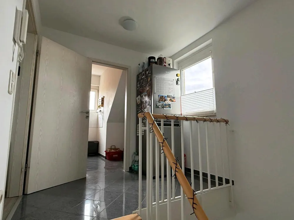 Perfekt für UniBw-Studenten: Attraktive 2-Zi-Maisonette-Wohnung