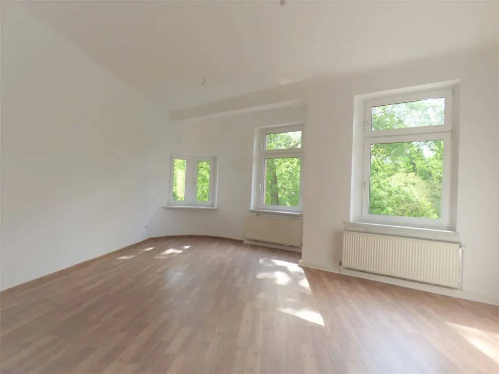 Leutzsch - Beautiful 3-Room Apartment | Guest WC | Rental Garden!