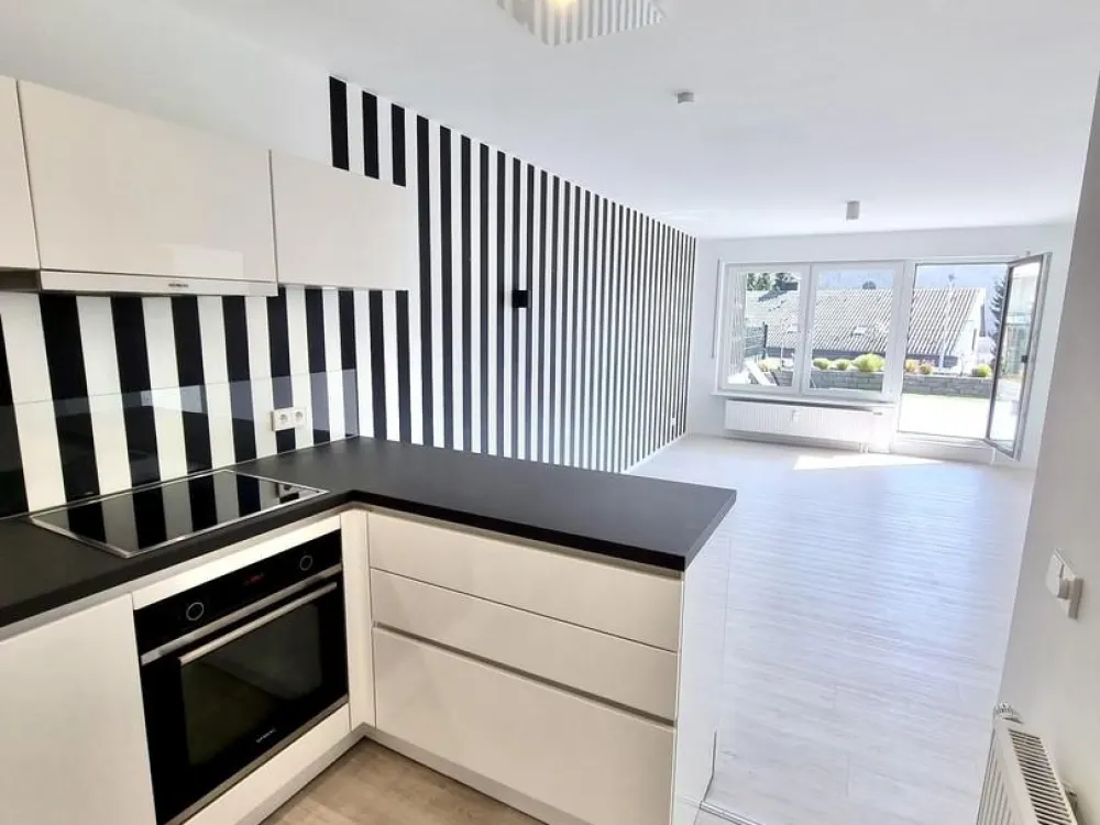 Premium-Wohnen im Grünen 2,5 Zimmer Terrassen Wohnung in Leonberg Ramtel
