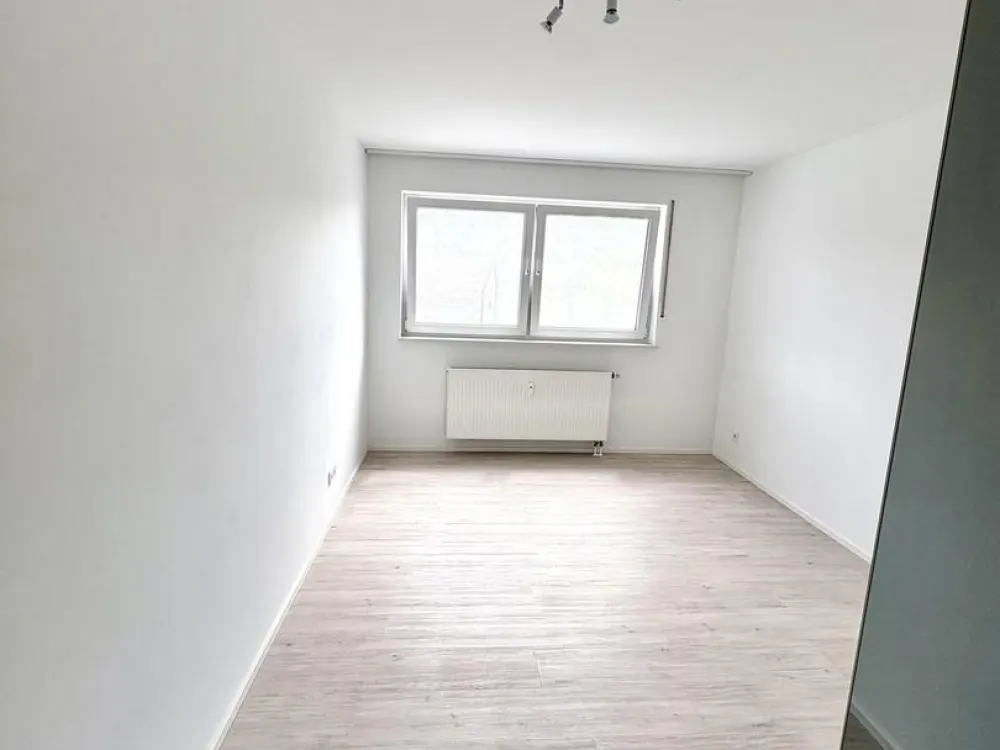 Premium-Wohnen im Grünen 2,5 Zimmer Terrassen Wohnung in Leonberg Ramtel