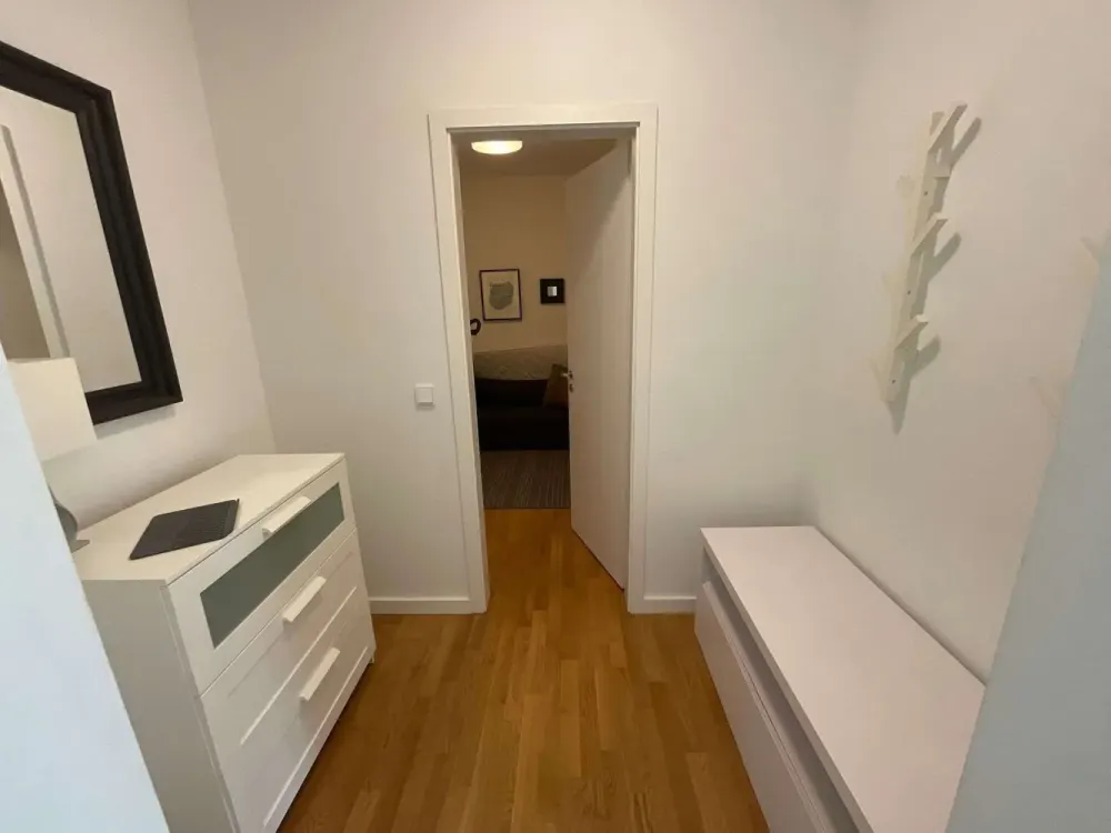Moderne + Möblierte Wohnung nahe des Naturkundemuseums
