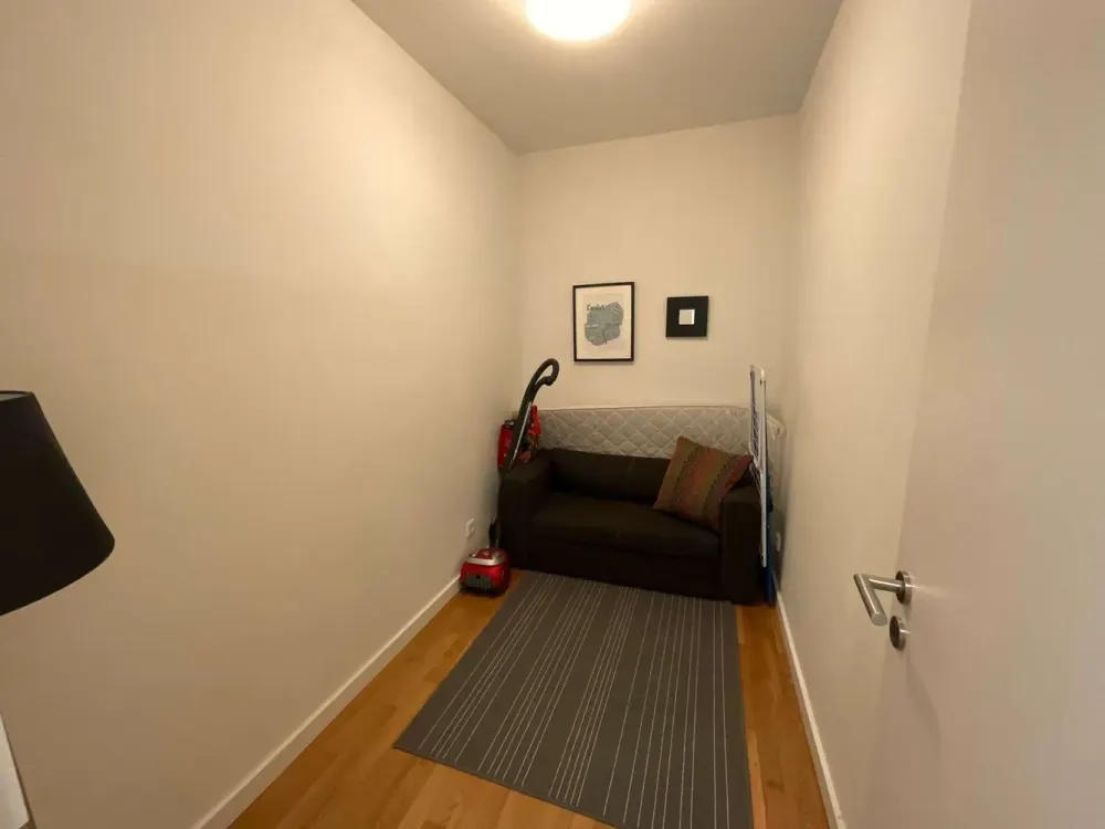Moderne + Möblierte Wohnung nahe des Naturkundemuseums