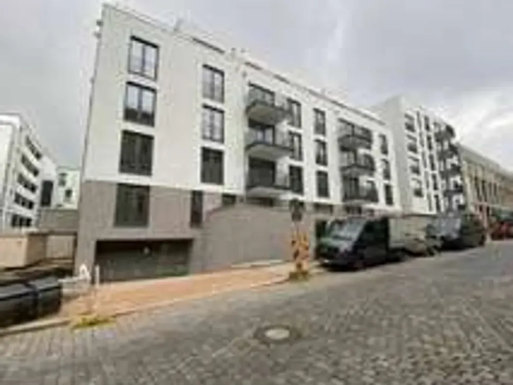 Moderne 4 Zimmer Wohnung im Vorderen Westen