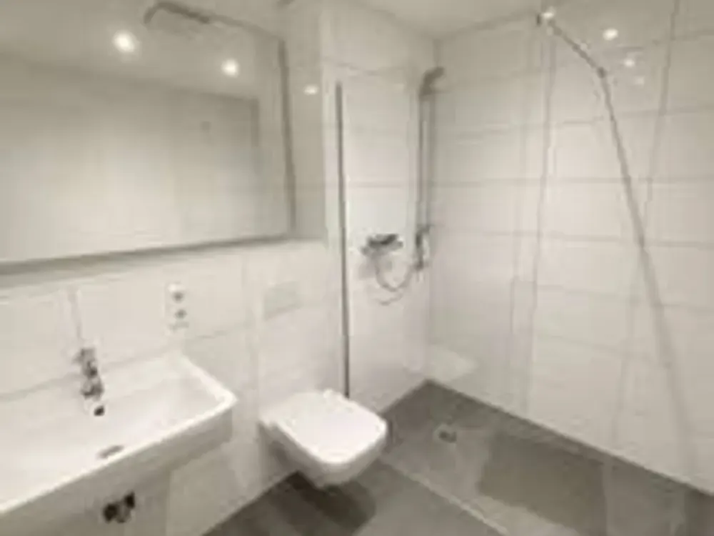 Moderne 4 Zimmer Wohnung im Vorderen Westen