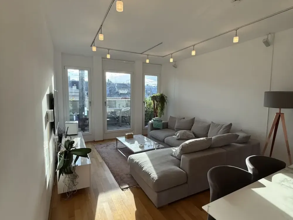 Bright 100m2 Apartment in Mitte with 2 Terraces