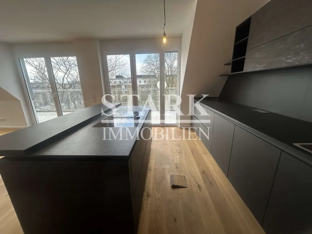 **Exklusive 3-ZW mit 2 En-suite-Bädern & großer Terrasse**