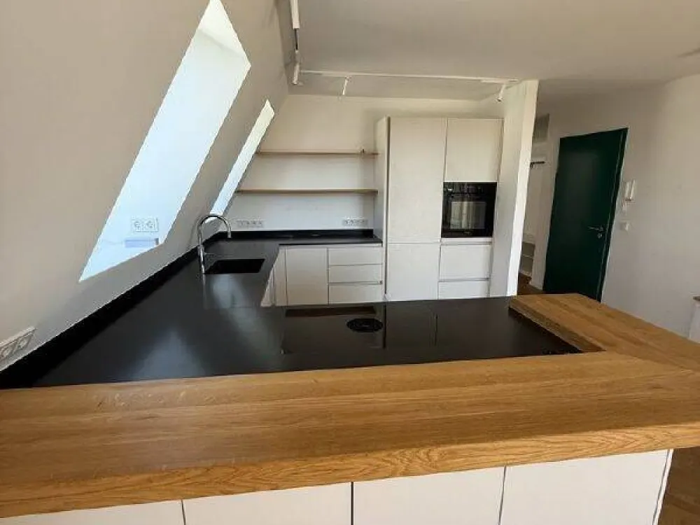 DG-Maisonette-Wohnung mit Dachterrasse und EBK
