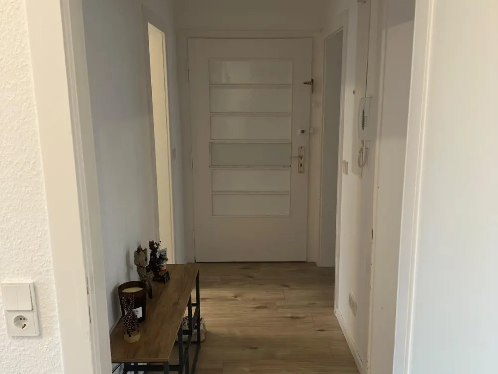 شقة عصرية مكونة من 2.5 غرفة مع شرفة. Vorderer Westen Kassel