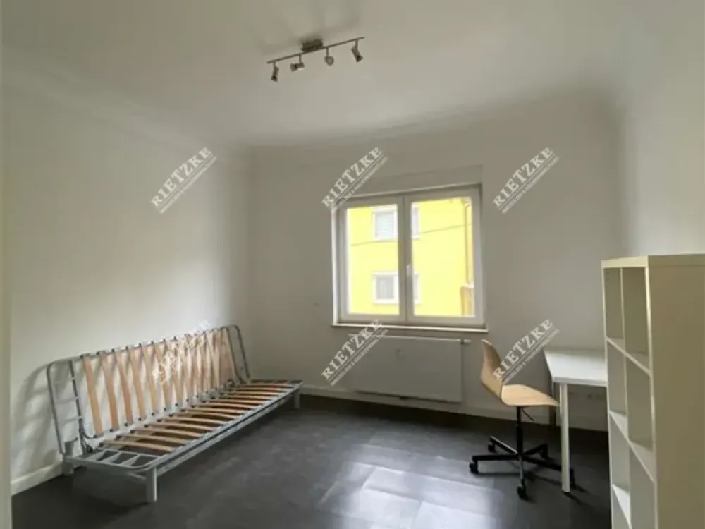 Helle, geräumige WG-Zimmer für Studenten oder Monteure