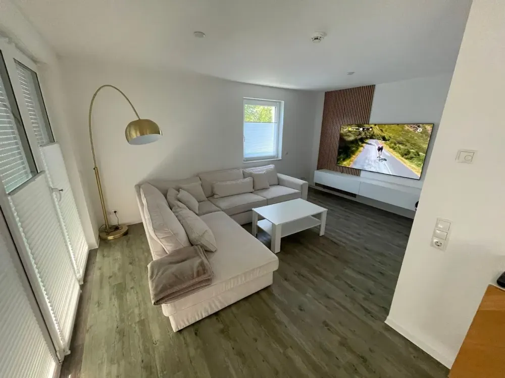 Helle 3-Zimmer-Penthouse-Wohnung Dachterrasse in zentraler Lage