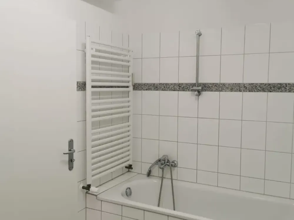 +++ HELLE 3 ZIMMER WOHNUNG IN ZENTRALER LAGE +++