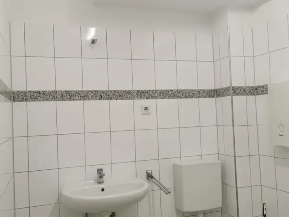 +++ HELLE 3 ZIMMER WOHNUNG IN ZENTRALER LAGE +++
