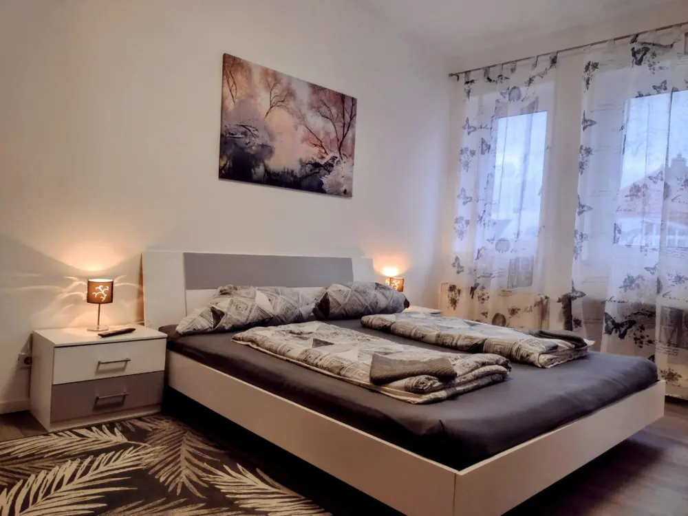 Voll möblierte 3-Zimmer-Wohnung mieten ab 3 Monate (WG-geeignet)