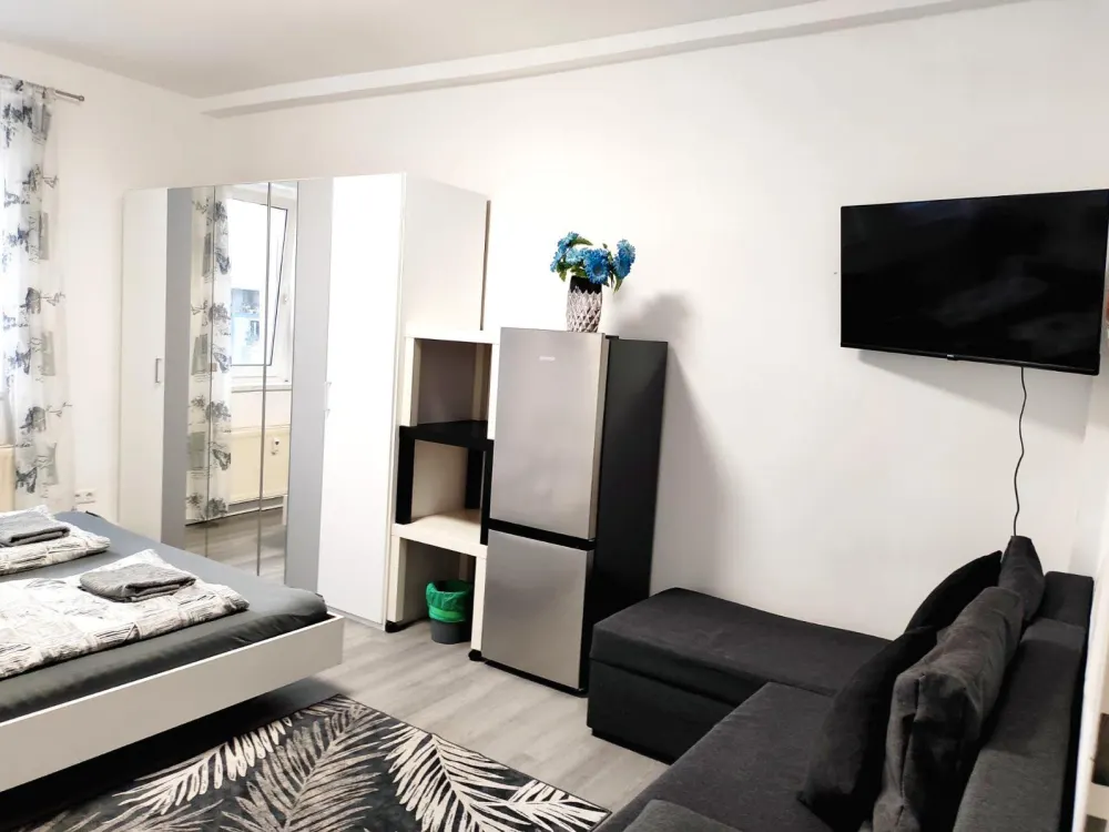 Voll möblierte 3-Zimmer-Wohnung mieten ab 3 Monate (WG-geeignet)