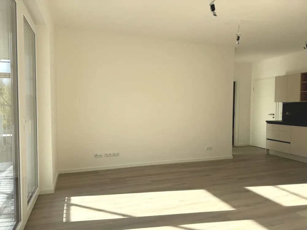 1 Zimmerwohnung mit Einbauküche und Balkon