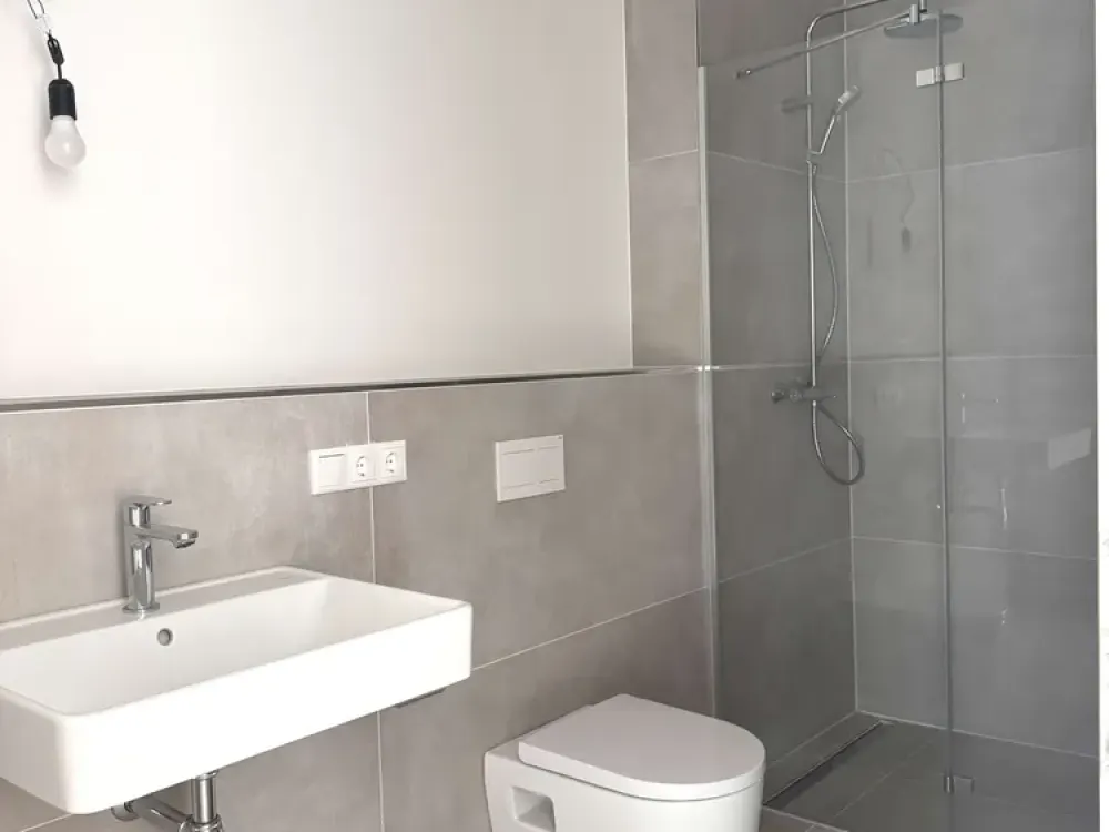 1 Zimmerwohnung mit Einbauküche und Balkon