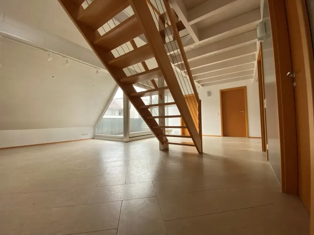 Sonnenverwöhnte Galeriewohnung im Zentrum