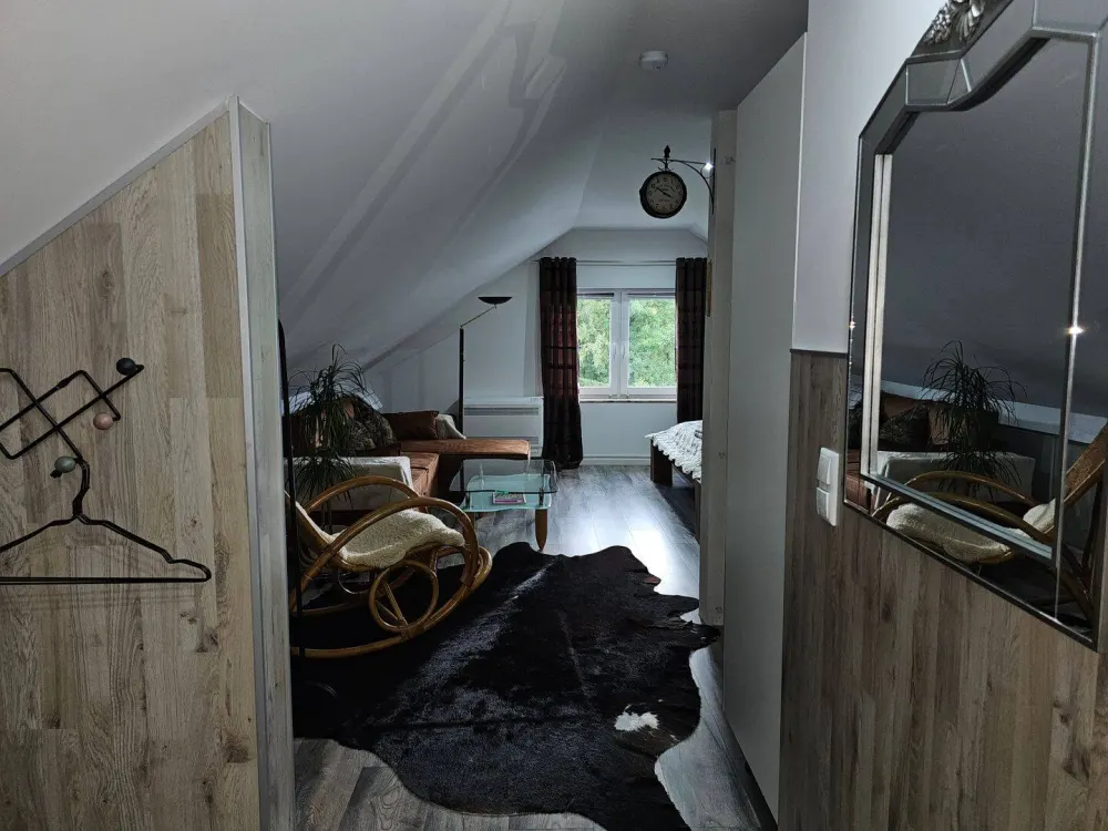 Möblierte 1-Zimmer-Wohnung mit Klimaanlage, Wohnen auf Zeit in Hannover-Misburg