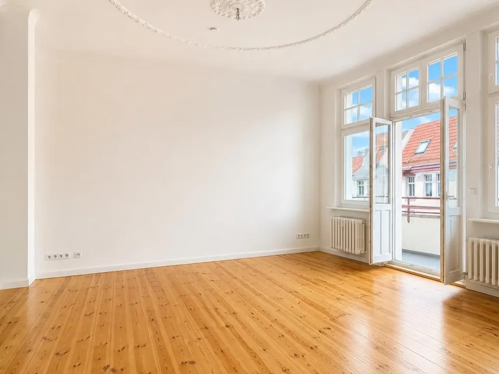Nähe Altstadt Spandau mit 2 Balkonen im Altbaucharme