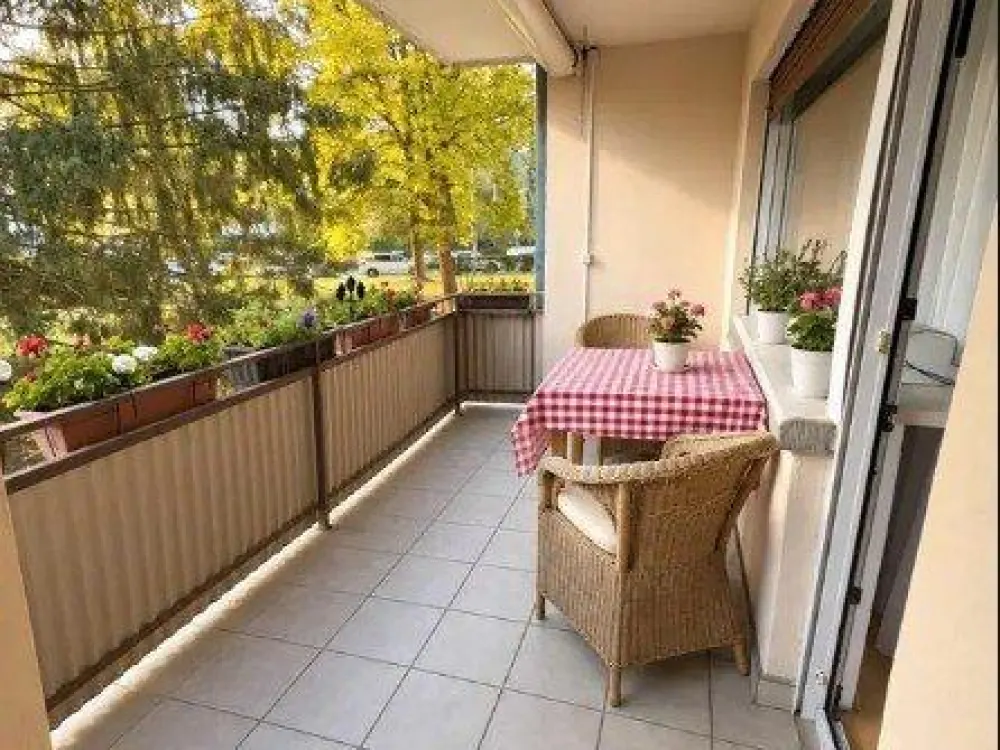2,5-Zimmer-Wohnung in Neu-Isenburg mit Balkon
