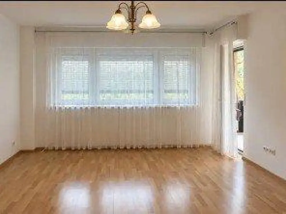 2,5-Zimmer-Wohnung in Neu-Isenburg mit Balkon