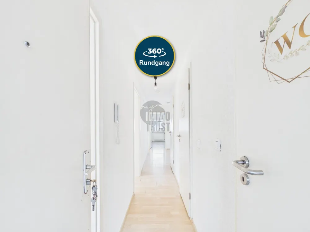 CHARMANTE DACHGESCHOSSWOHNUNG MIT ZWEI BALKONEN