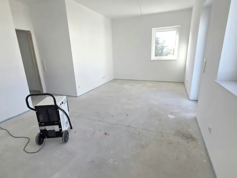Ideal for the modern single household! Small but fine new-build apartment with balcony and elevator!