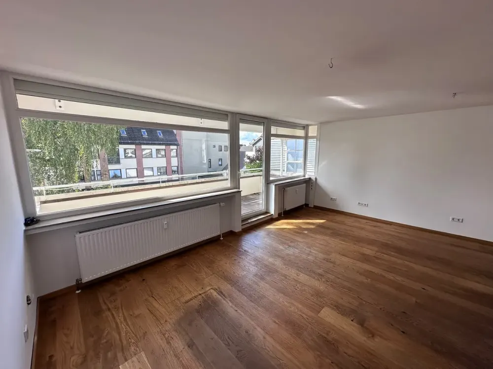Radio Bremen Viertel, gepfl. 3 Zi.Whng mit großen Balkon + 1 Garage