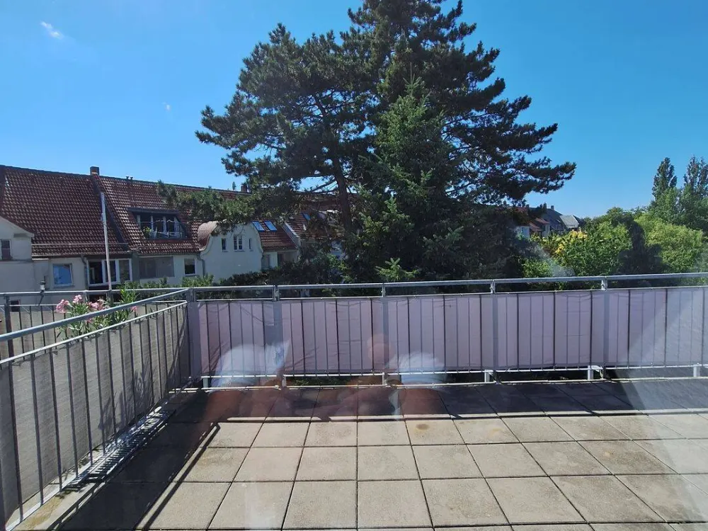 +++FERTIGSTELLUNG 15.09.26 +++DACHGESCHOSS+++2-ZI-WHG+++GROSSE TERRASSE+++HELL+++TOP GRUNDRISS+++BEGRÜNTER INNENHOF+++STELLPLATZ+++