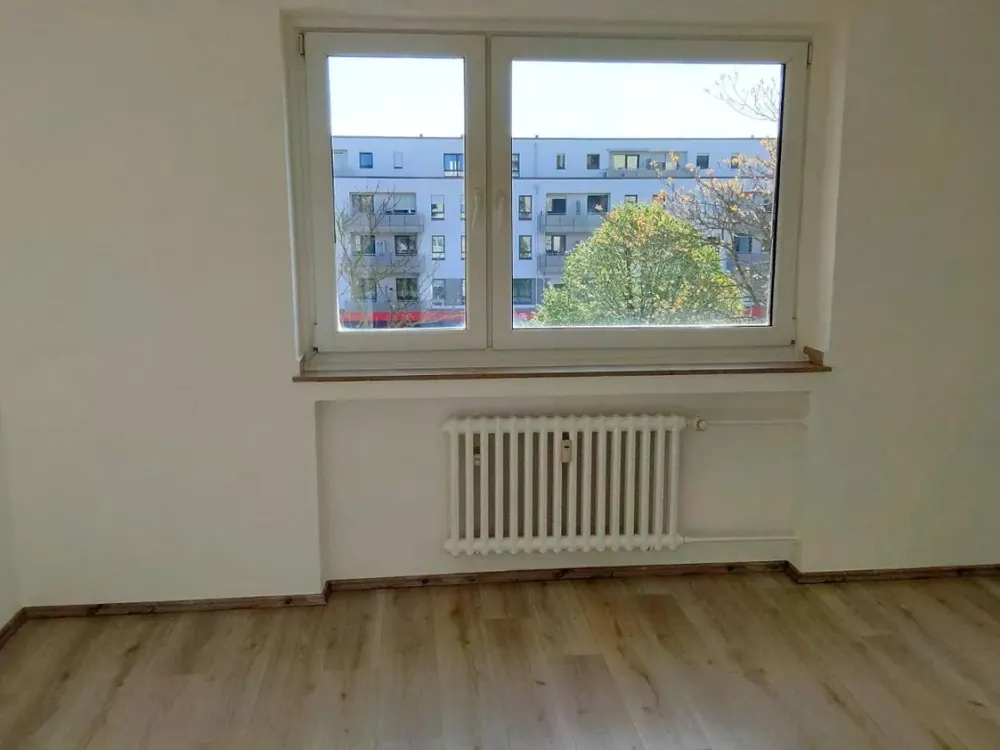 Mit Einbauküche! Geräumige 2 Zimmerwohnung mit Balkon