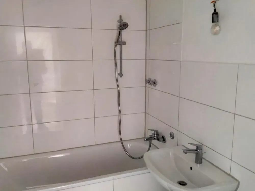 Mit Einbauküche! Geräumige 2 Zimmerwohnung mit Balkon