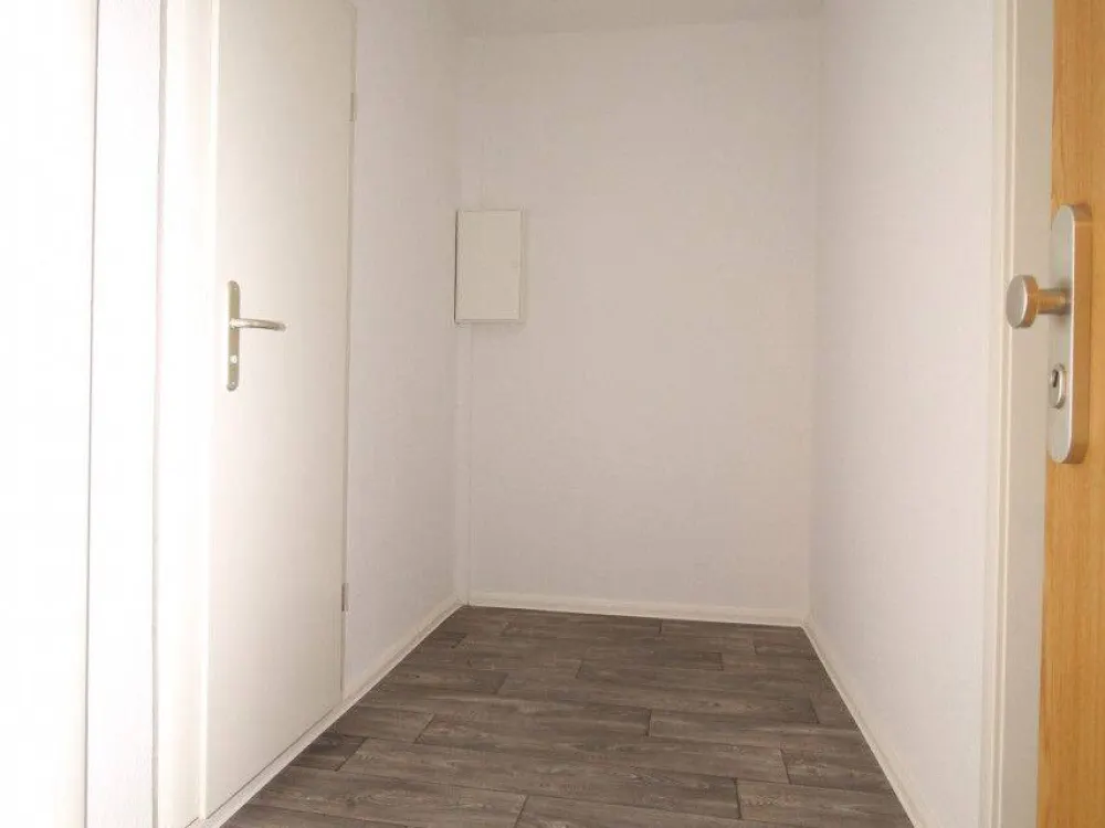 Moderne Zweiraumwohnung, gute Anbindung ans Stadtzentrum
