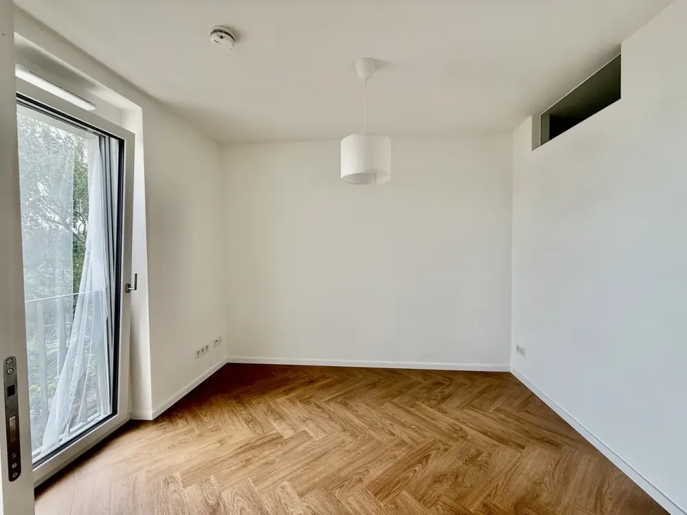 Wohnen mit besonderer Aussicht, 2-Zimmer-Wohnung an der Spree