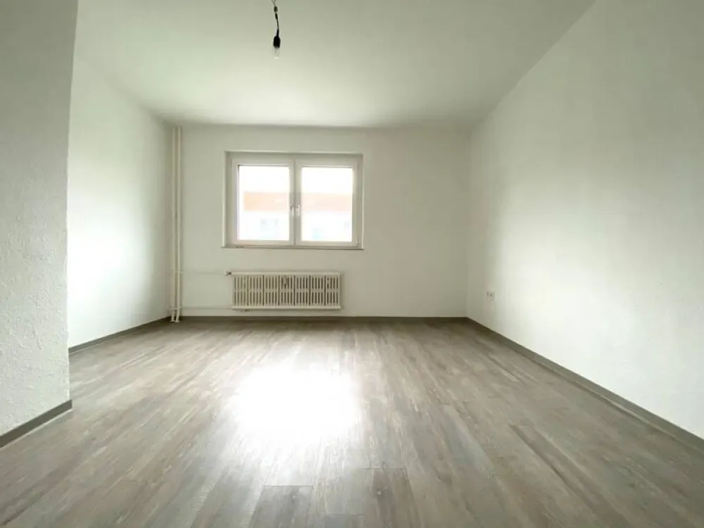 TOP renovierte Wohnung in demnächst frisch modernisiertem Gebäude!