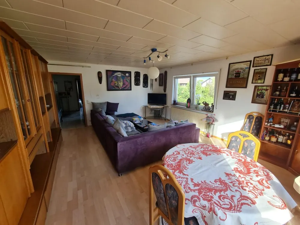 Helle 4-Zimmer-Wohnung mit Balkon & Einbauküche in Stutensee