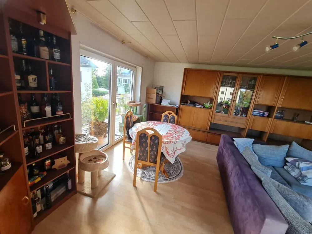 Helle 4-Zimmer-Wohnung mit Balkon & Einbauküche in Stutensee