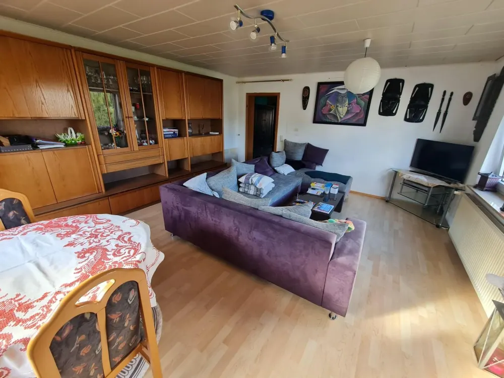 Helle 4-Zimmer-Wohnung mit Balkon & Einbauküche in Stutensee
