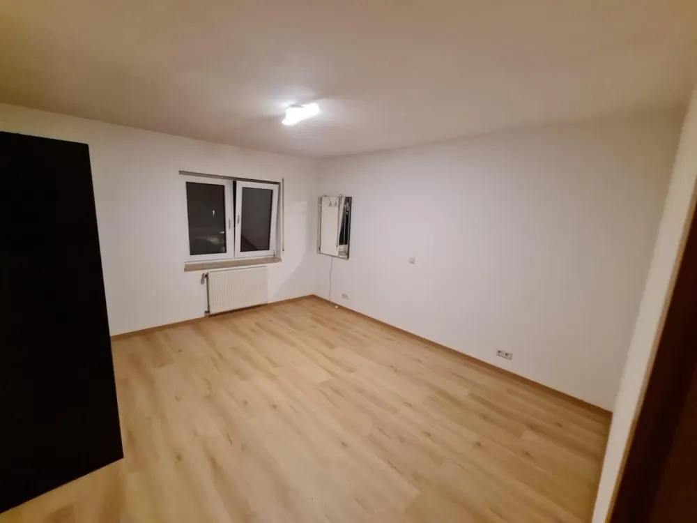 Helle 4-Zimmer-Wohnung mit Balkon & Einbauküche in Stutensee