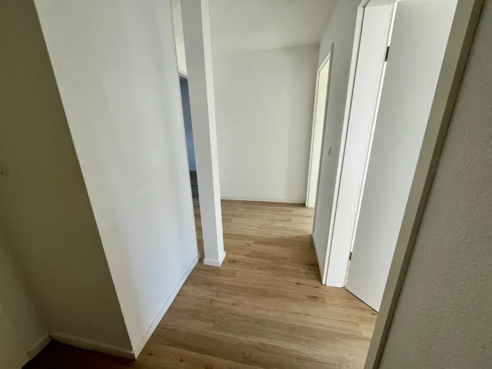 Dachgeschosswohnung mit Einbauküche und Dachterrasse in Stöcken zu vermieten!