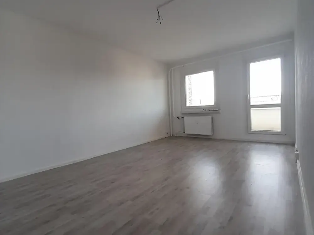Schöne helle 3- Zimmerwohnung in Dresden Strehlen zu vermieten !