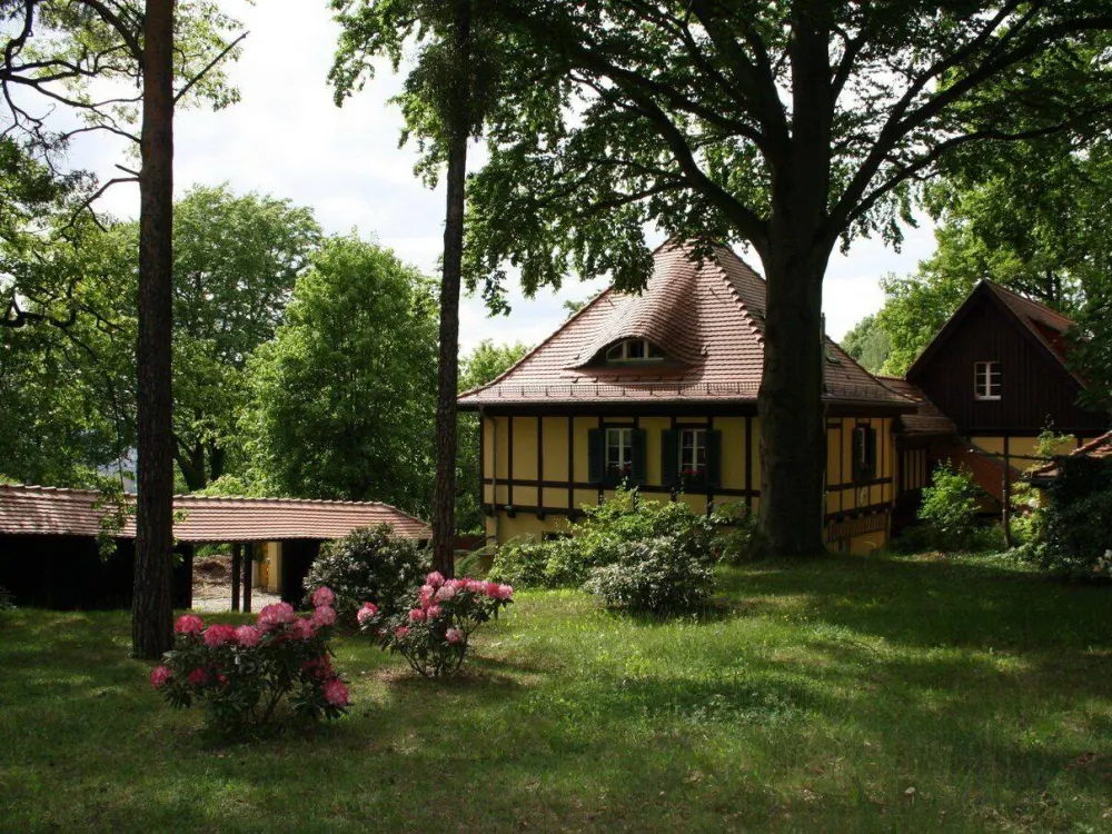 2-Zimmer mit Terrasse und eigenen Garten im Denkmal "König Johann" (WE 39)