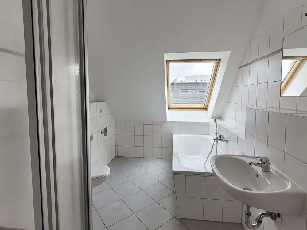 Gemütliche 2-Zimmer-Wohnung mit offener Küche in einem liebevoll sanierten Altbau in Stötteritz!