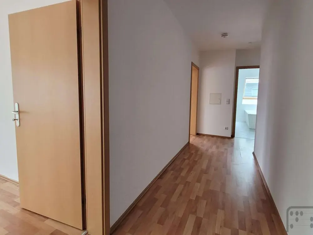 Gemütliche 2-Zimmer-Wohnung mit offener Küche in einem liebevoll sanierten Altbau in Stötteritz!